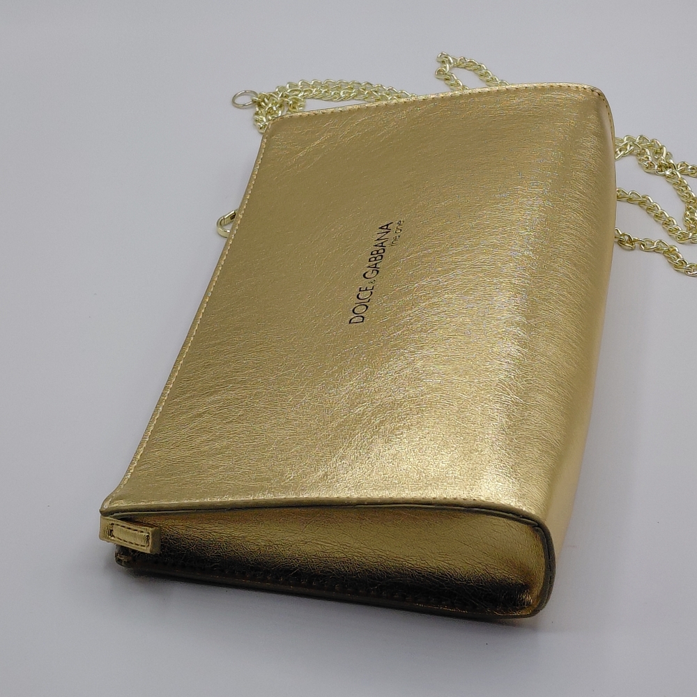 Dolce & Gabbana The One Gold Clutch - Picture 5 of 11